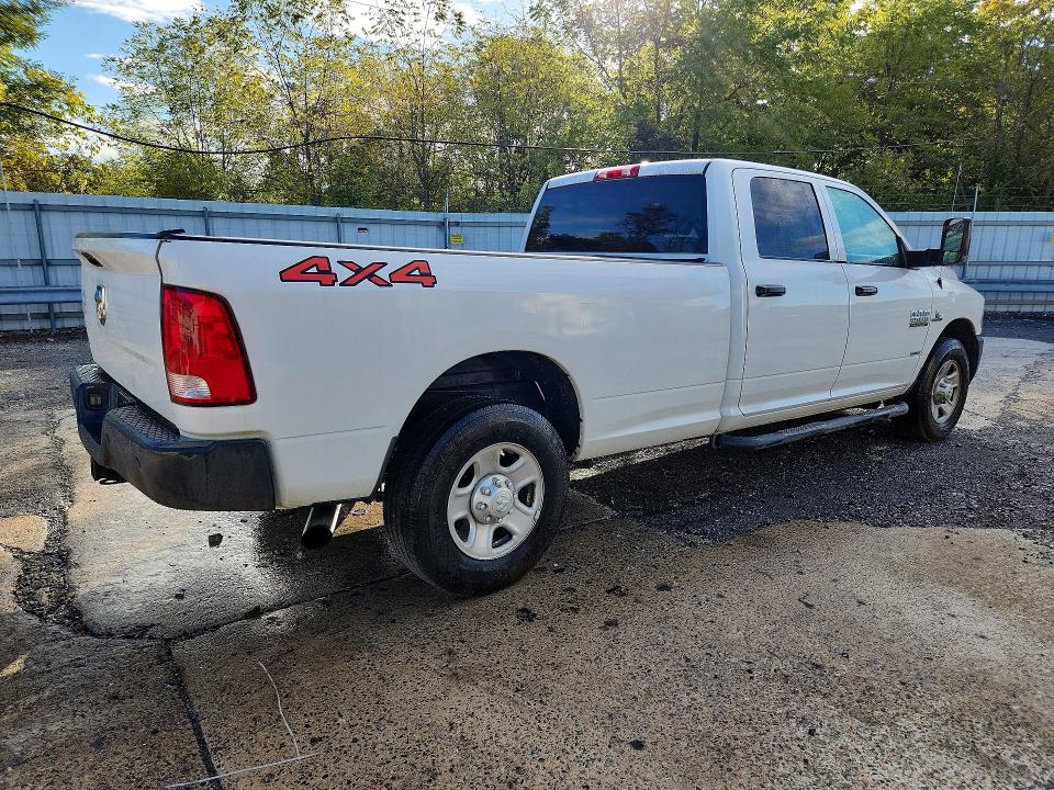 Photo 3 from auction – 2017 RAM 2500 with VIN 3C6UR4HL1HG662567