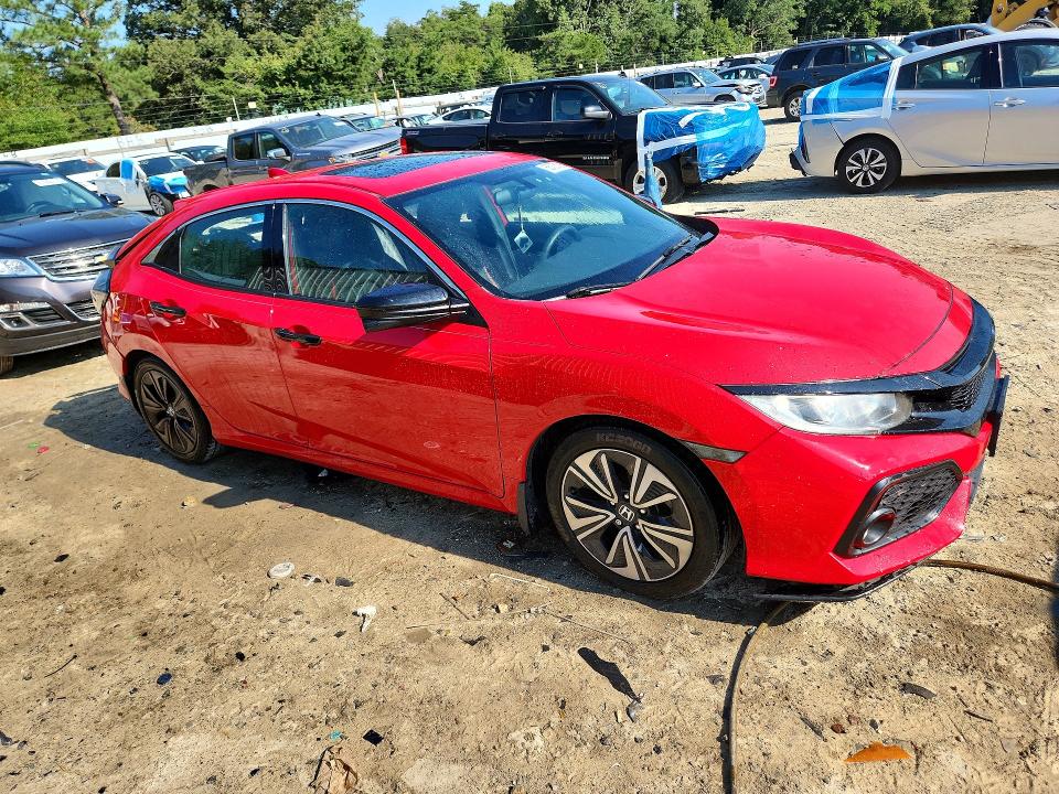 Photo 4 from auction – 2018 HONDA CIVIC with VIN SHHFK7H58JU420037