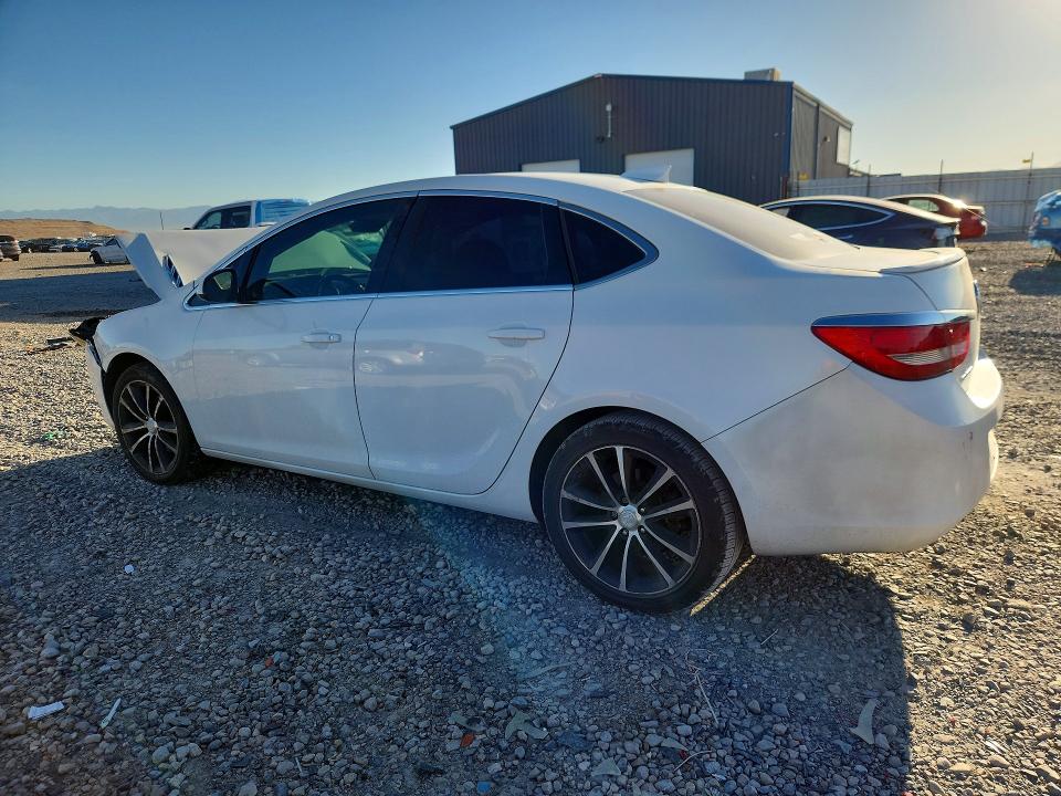 صورة رقم 2 من المزاد - 2017 BUICK VERANO مع VIN 1G4PR5SK6H4117789