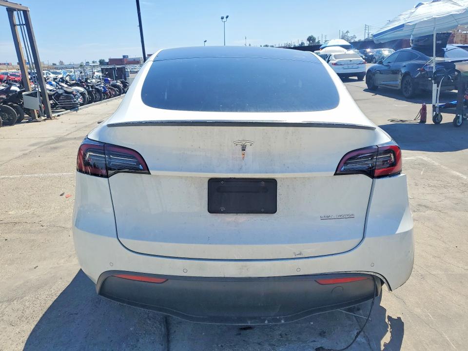 Photo 6 from auction – 2022 TESLA MODEL Y with VIN 7SAYGDEF8NF407014