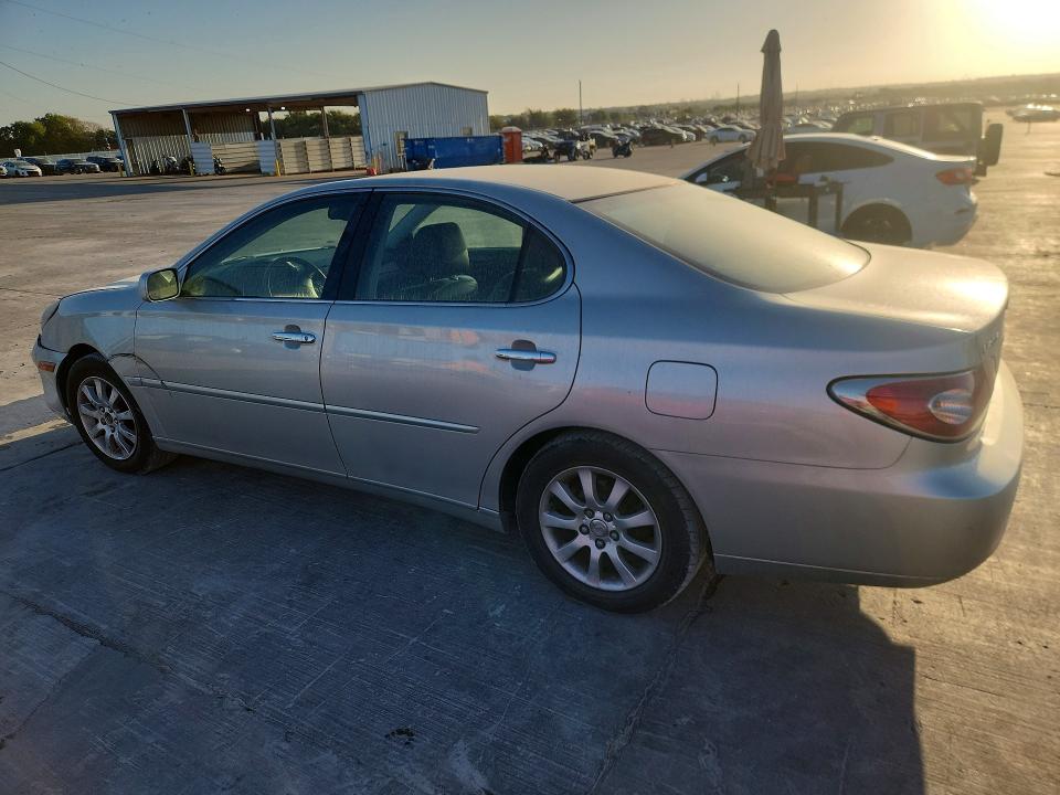 Foto 2 de la subasta – 2004 LEXUS ES con VIN JTHBA30G145011729