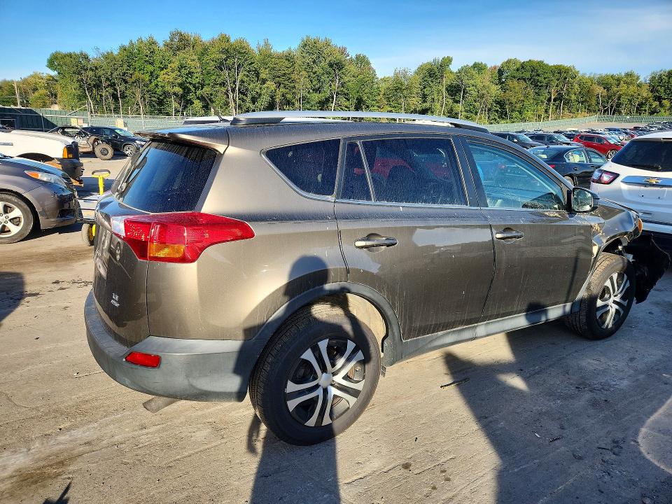 Photo 3 from auction – 2015 TOYOTA RAV4 with VIN 2T3BFREVXFW296360