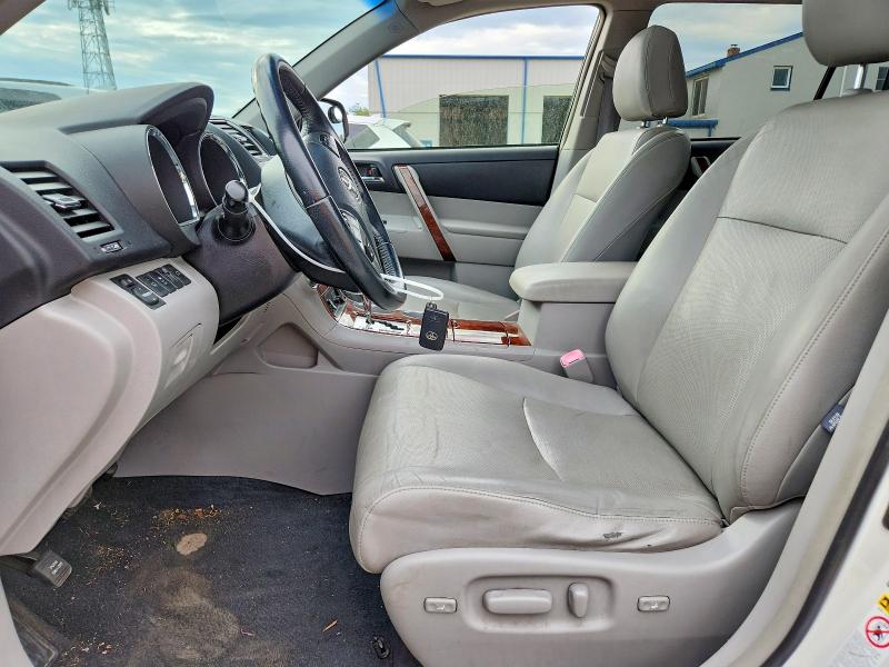 Photo 7 from auction – 2013 TOYOTA HIGHLANDER with VIN JTEDC3EH3D2013663