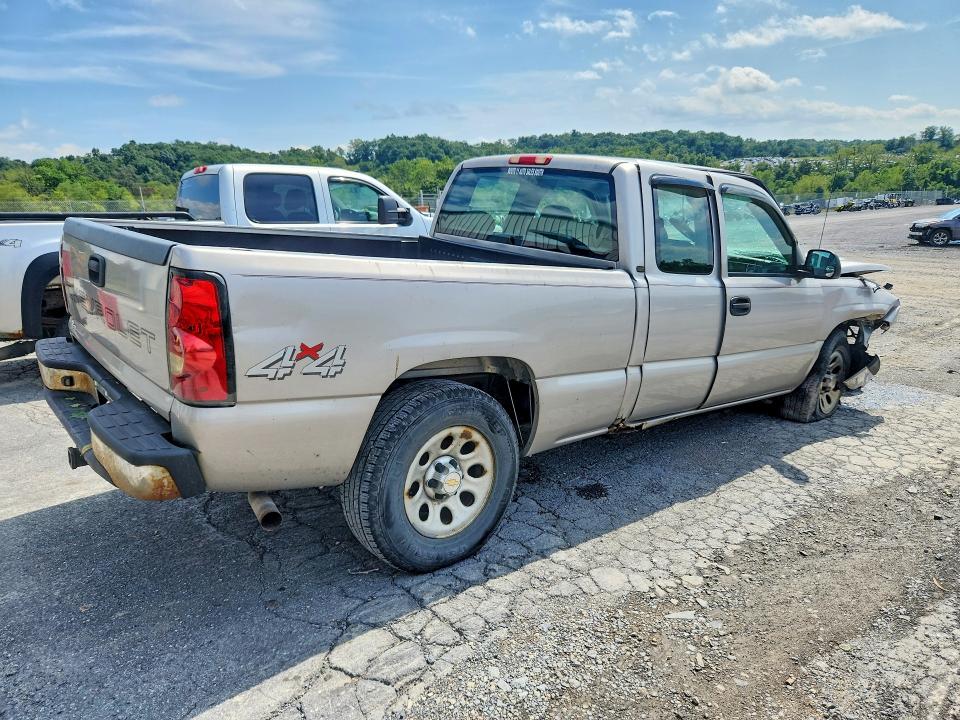 Photo 3 from auction – 2005 CHEVROLET SILVERADO with VIN 2GCEK19V751217917
