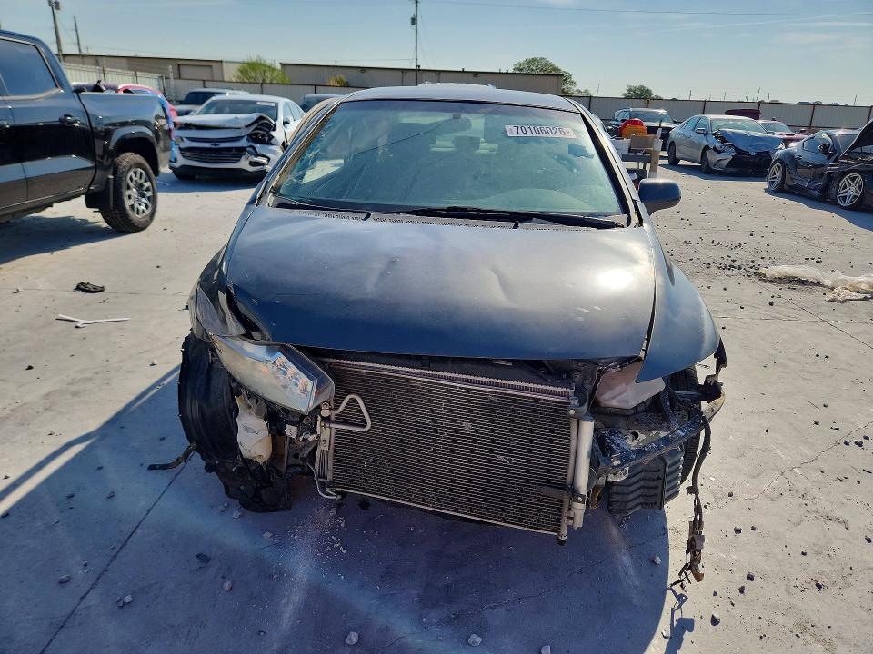 Снимка 5 от търг – 2011 HONDA CIVIC с VIN 2HGFA1F53BH305945
