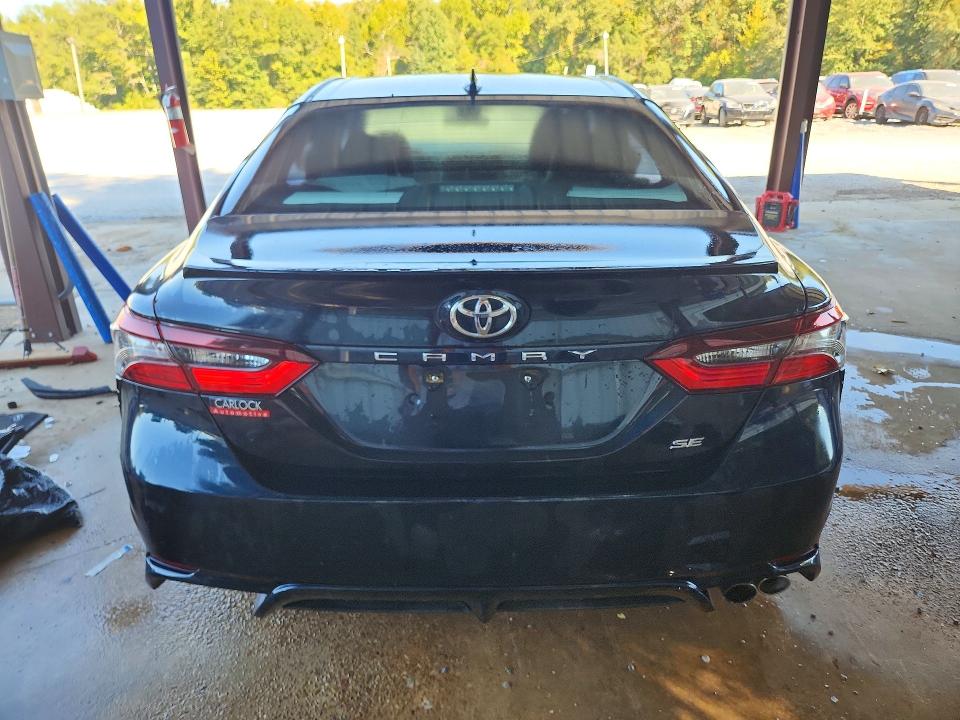 Снимка 6 от търг – 2021 TOYOTA CAMRY с VIN 4T1G11AK8MU453956