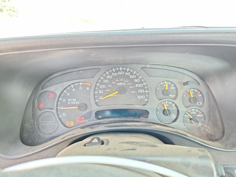 Photo 9 from auction – 2004 CHEVROLET SILVERADO with VIN 1GCEK14V44Z276498