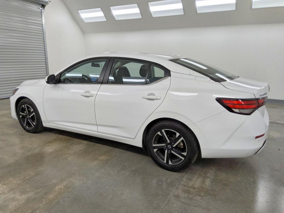 Photo 2 from auction – 2025 NISSAN SENTRA with VIN 3N1AB8CV9SY324211