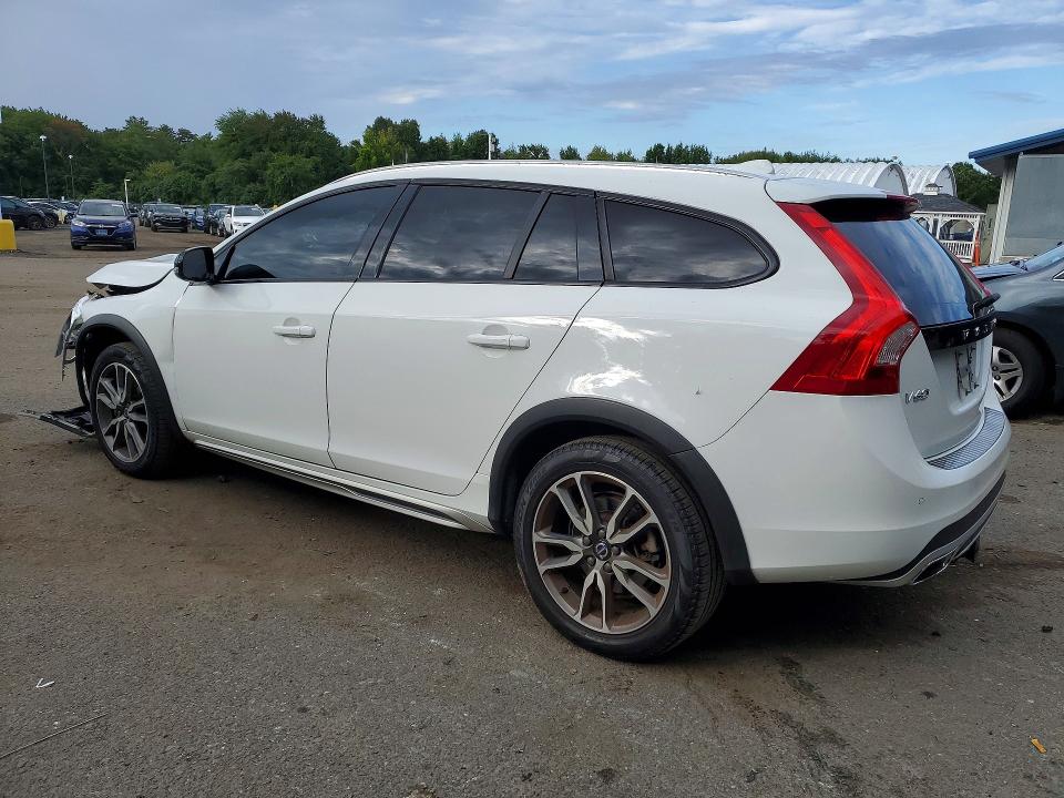Снимка 2 от търг – 2018 VOLVO V60 CROSS COUNTRY с VIN YV440MWK6J2053080
