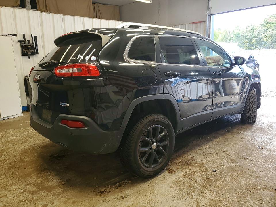 Снимка 3 от търг – 2018 JEEP CHEROKEE с VIN 1C4PJMLB5JD532628
