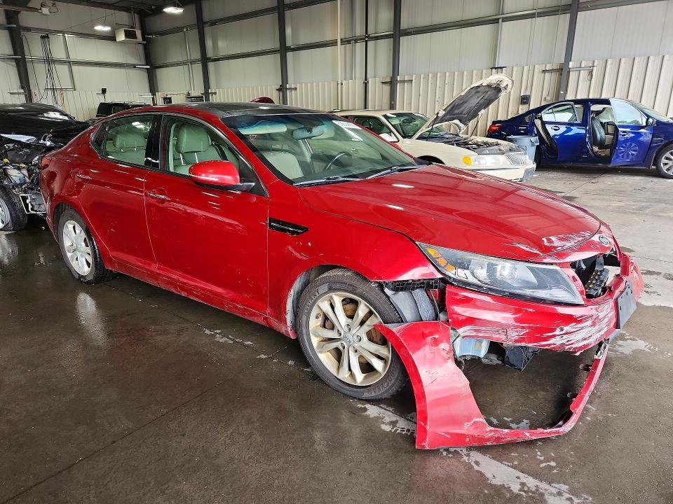 Foto 4 de la subasta – 2012 KIA OPTIMA con VIN 5XXGN4A74CG066508
