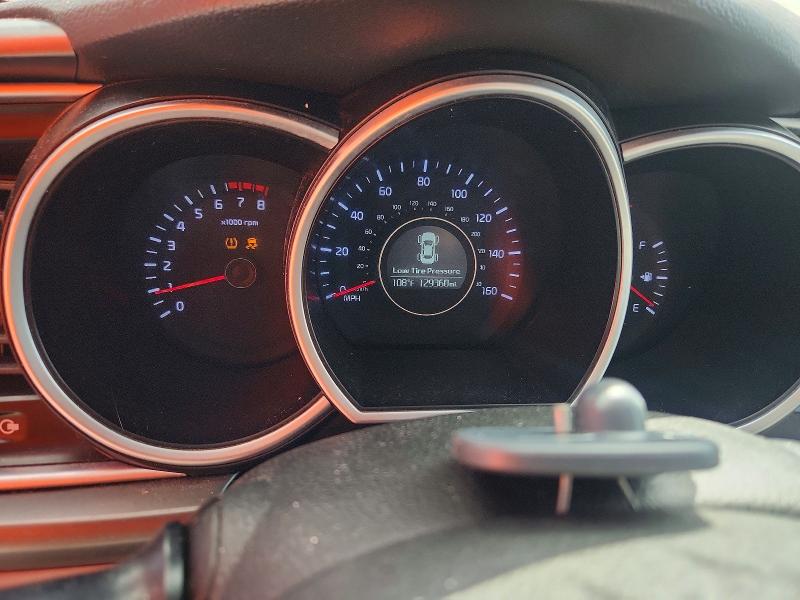 Снимка 9 от търг – 2015 KIA OPTIMA с VIN 5XXGM4A72FG412319