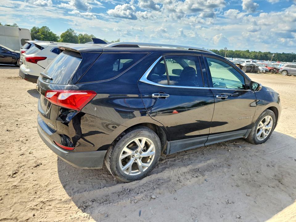 Photo 3 from auction – 2018 CHEVROLET EQUINOX with VIN 3GNAXPEU8JL308209
