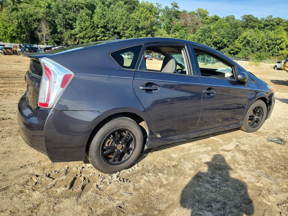 Photo 3 from auction – 2012 TOYOTA PRIUS with VIN JTDKN3DU4C1496007