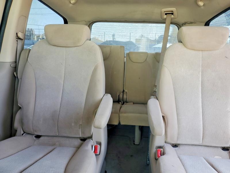 Photo 10 from auction – 2010 KIA SEDONA with VIN KNDMG4C39A6358402