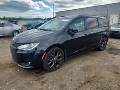 Photo 1 from auction – 2019 CHRYSLER PACIFICA with VIN 2C4RC1GG3KR638825