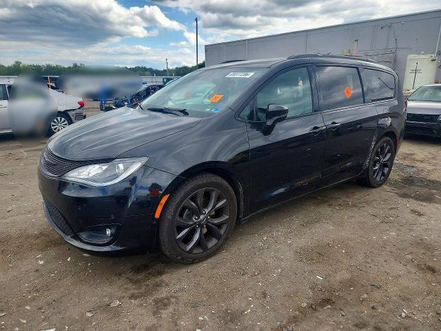 CHRYSLER PACIFICA 2019 with VIN 2C4RC1GG3KR638825 - Photo from auction