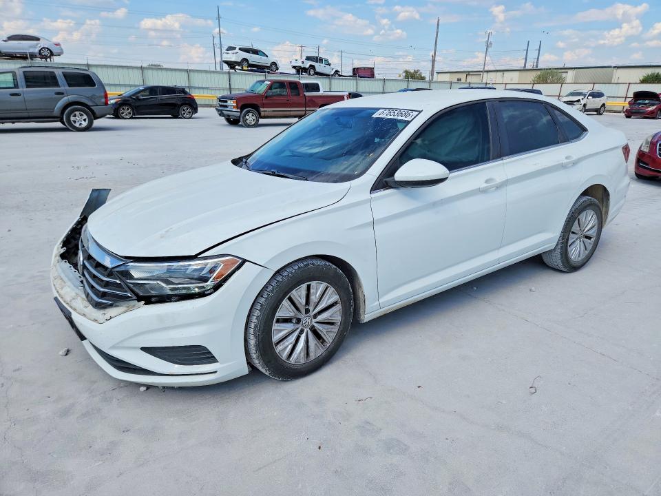 VOLKSWAGEN JETTA 2020 с VIN 3VWCB7BUXLM056638 - Снимка от търг