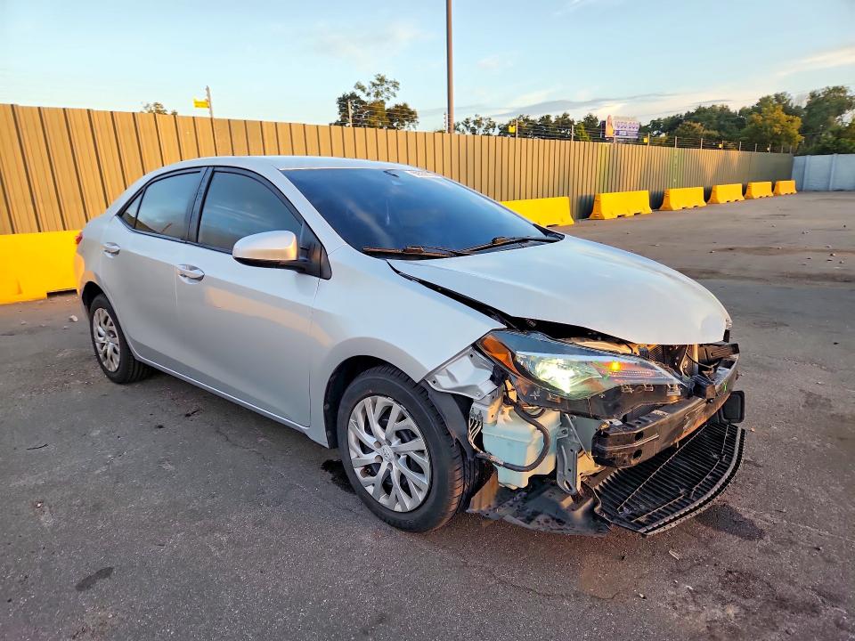 Photo 4 from auction – 2018 TOYOTA COROLLA with VIN 2T1BURHEXJC087088