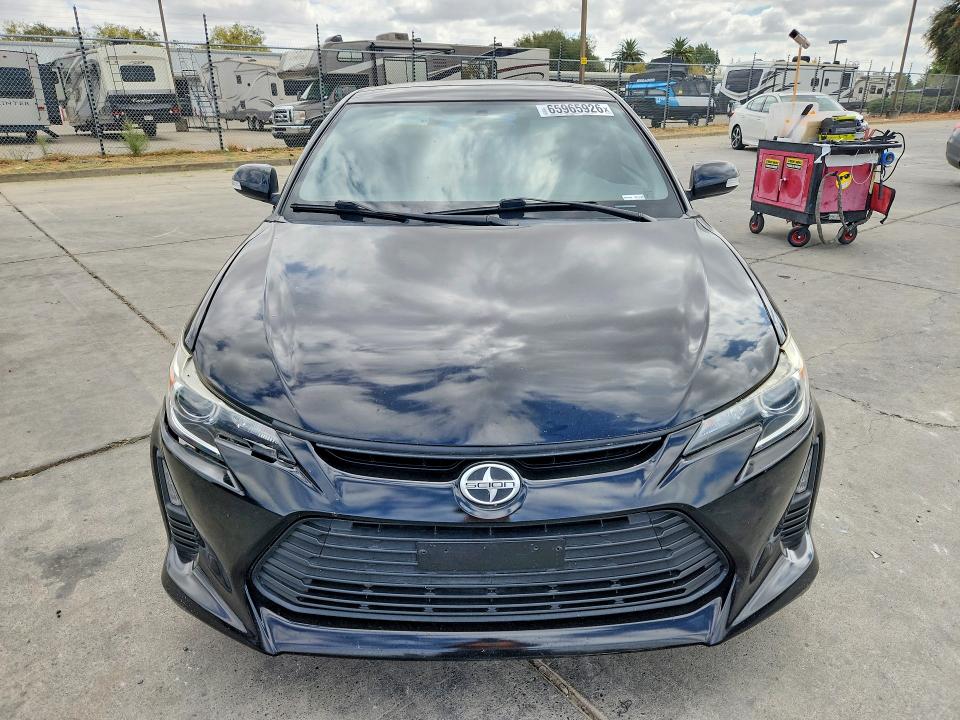 Снимка 5 от търг – 2016 SCION TC с VIN JTKJF5C7XGJ023940