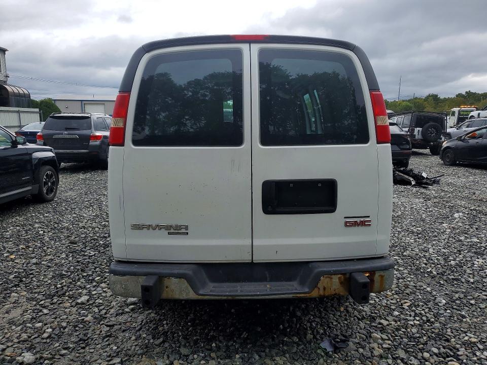 Photo 6 from auction – 2014 GMC SAVANA with VIN 1GTW7FCA2E1911025