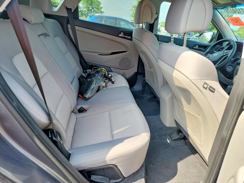 Photo 10 from auction – 2017 HYUNDAI TUCSON with VIN KM8J3CA43HU437585