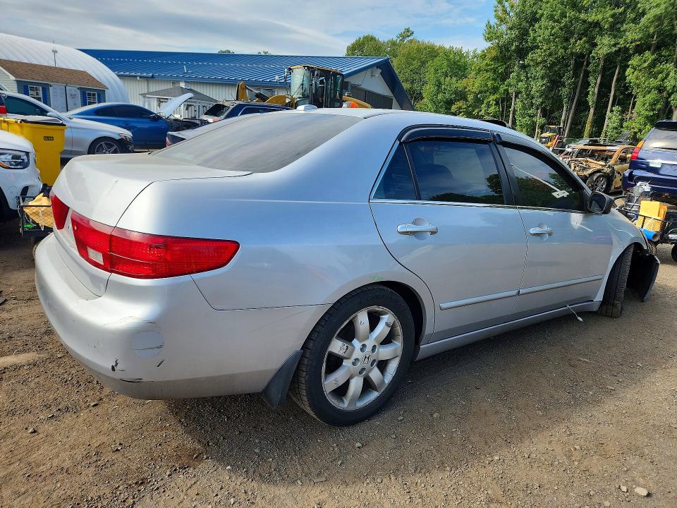 Photo 3 from auction – 2005 HONDA ACCORD with VIN 1HGCM568X5A067672