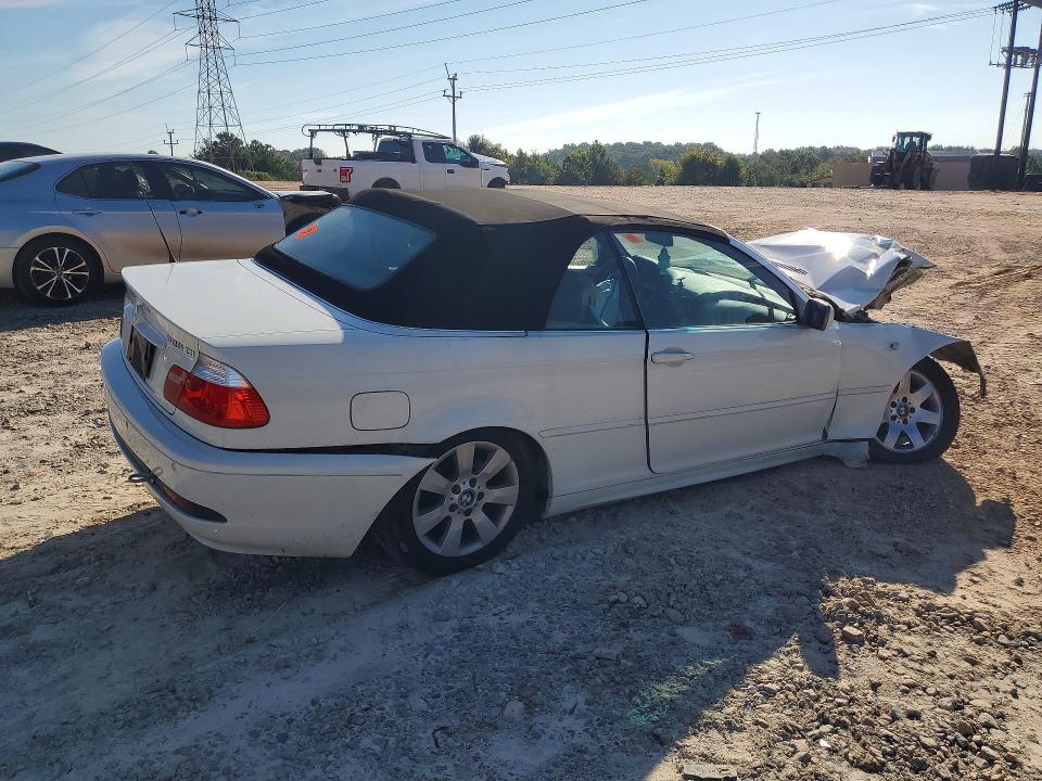 Foto 3 de la subasta – 2006 BMW 325 con VIN WBABW33456PX86558