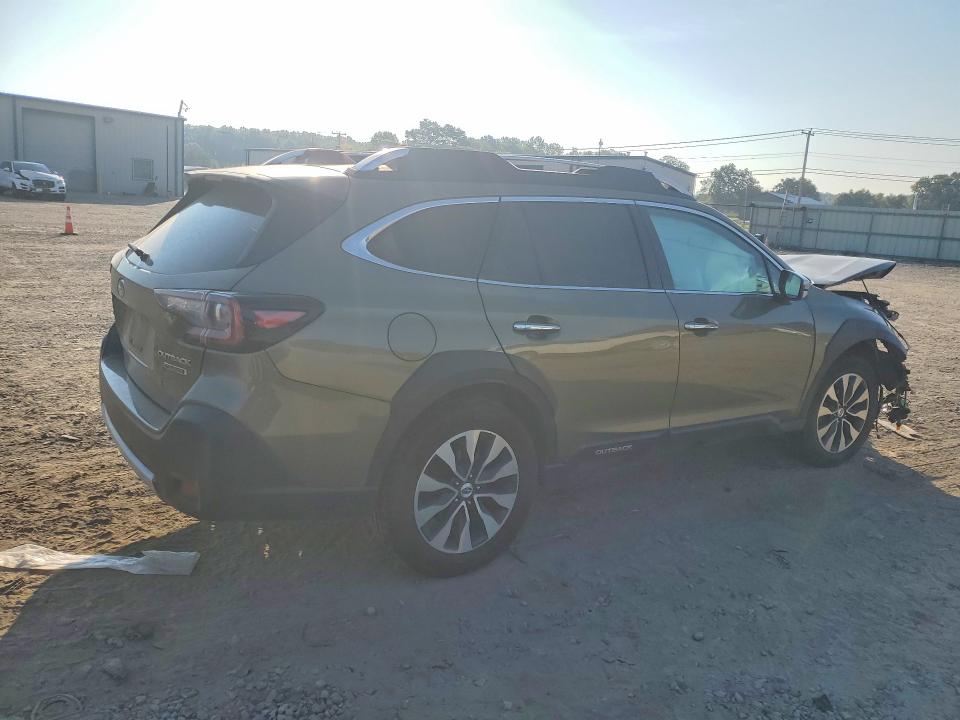 Снимка 3 от търг – 2023 SUBARU OUTBACK с VIN 4S4BTAPC1P3215445