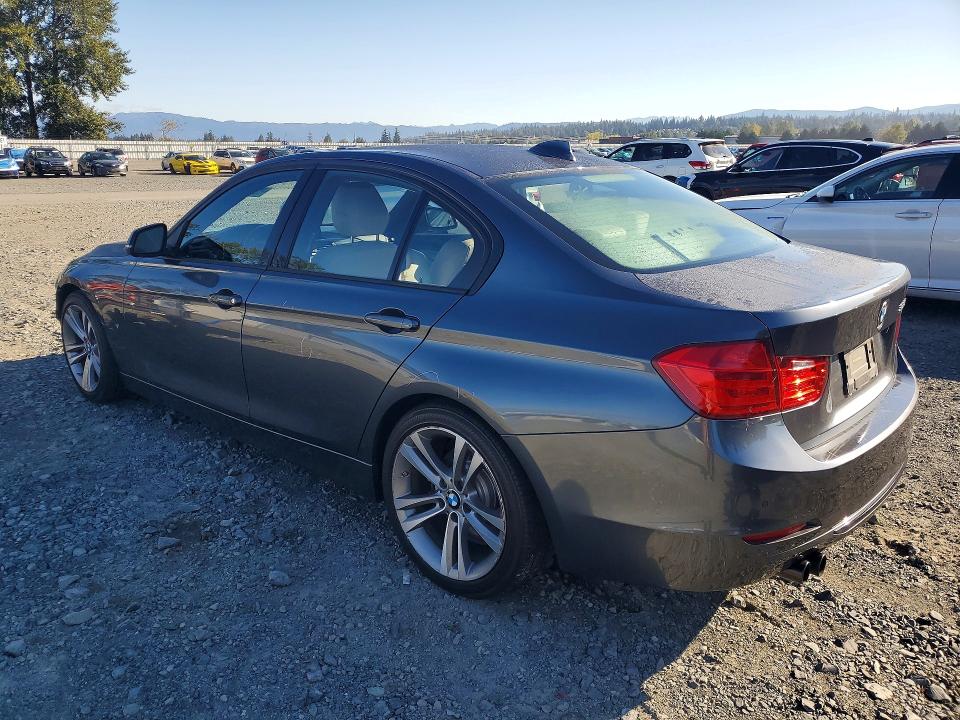 Photo 2 from auction – 2015 BMW 328 with VIN WBA3A5G5XFNS85971