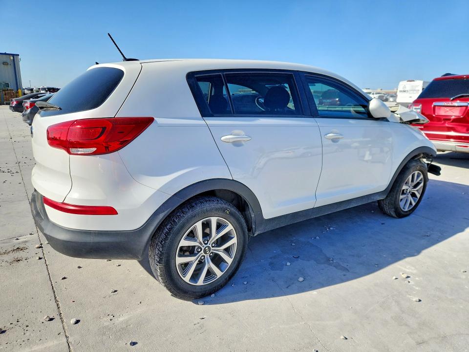 Photo 3 from auction – 2016 KIA SPORTAGE with VIN KNDPB3AC9G7858801