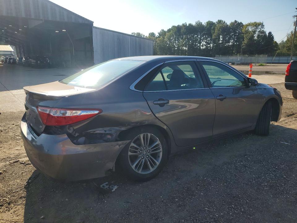 Photo 3 from auction – 2017 TOYOTA CAMRY with VIN 4T1BF1FK9HU736246