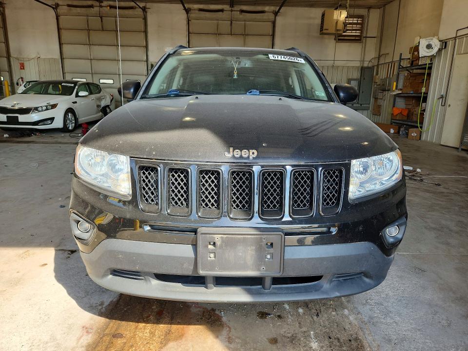 Photo 5 from auction – 2012 JEEP COMPASS with VIN 1C4NJCCB4CD554463