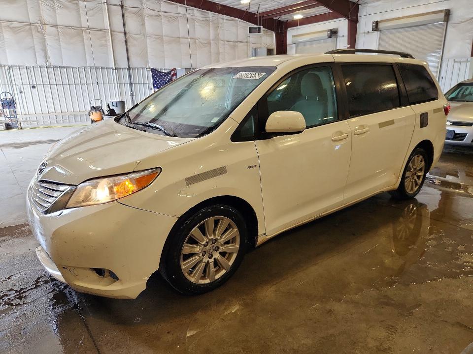 2017 TOYOTA SIENNA - Търг №66844696