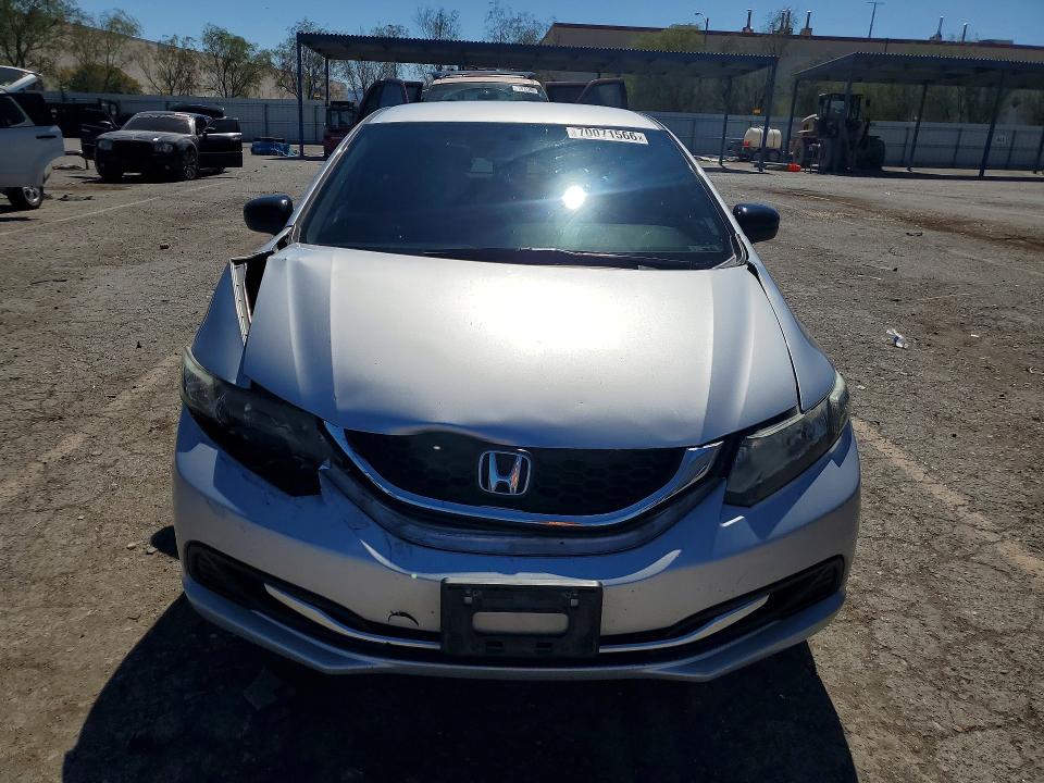 Снимка 5 от търг – 2015 HONDA CIVIC с VIN 2HGFB2F56FH557794