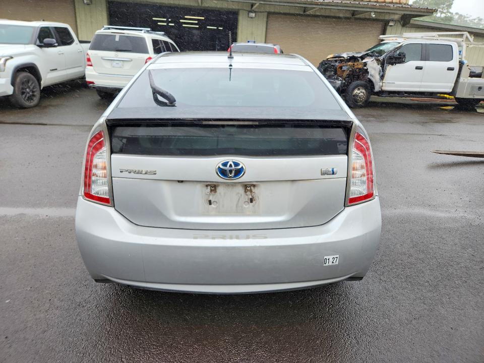 Photo 6 from auction – 2013 TOYOTA PRIUS with VIN JTDKN3DU7D1638481