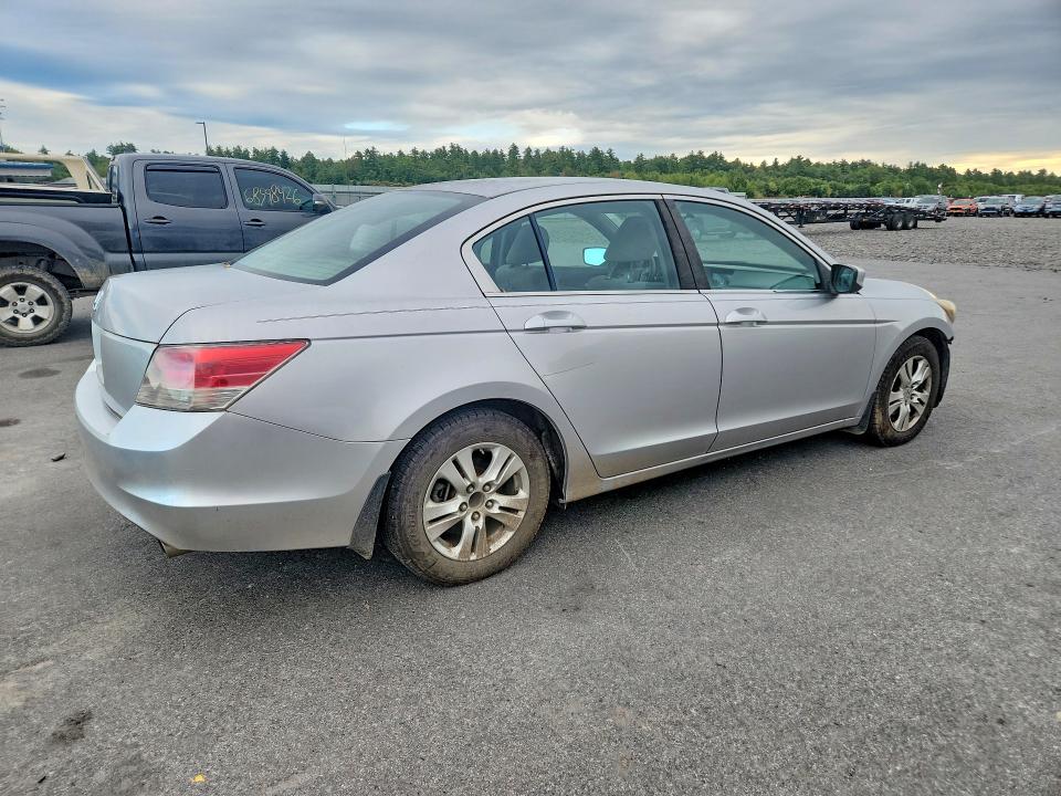 Снимка 3 от търг – 2010 HONDA ACCORD с VIN 1HGCP2F48AA177231