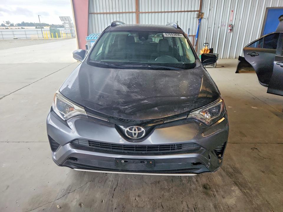 Photo 5 from auction – 2017 TOYOTA RAV4 with VIN JTMZFREV8HJ109827