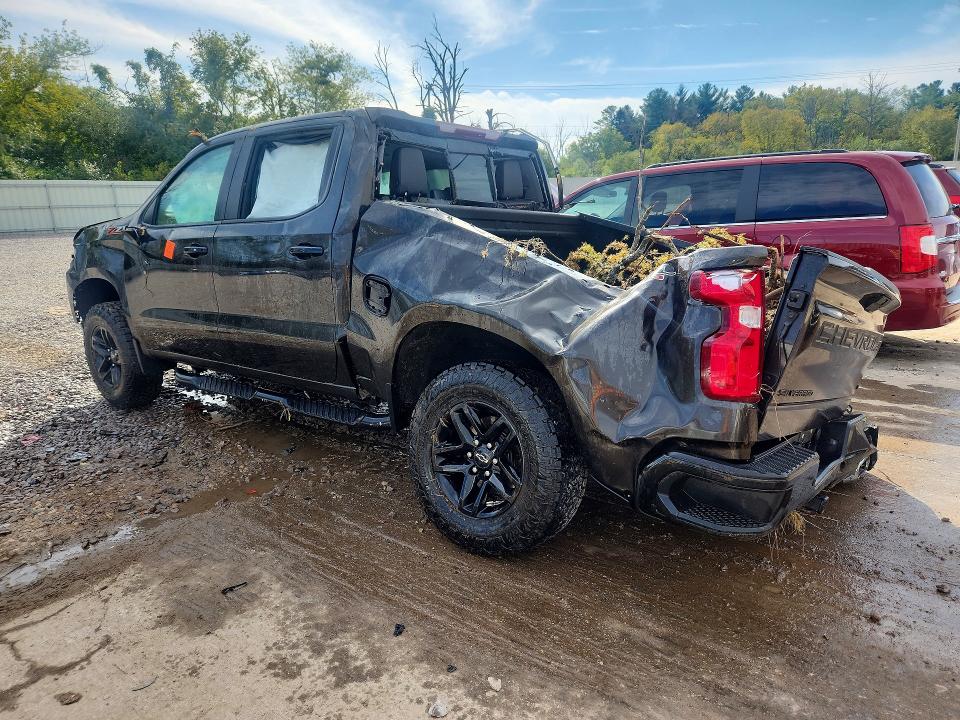 Photo 2 from auction – 2021 CHEVROLET SILVERADO with VIN 1GCPYFED6MZ321998