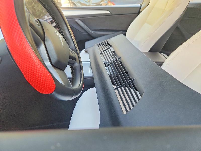 Photo 7 from auction – 2022 TESLA MODEL Y with VIN 7SAYGDEE6NF547036