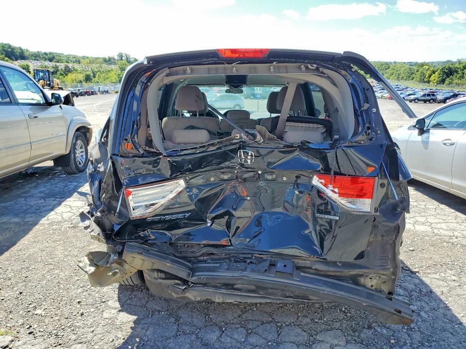 Photo 6 from auction – 2016 HONDA ODYSSEY with VIN 5FNRL5H30GB155492