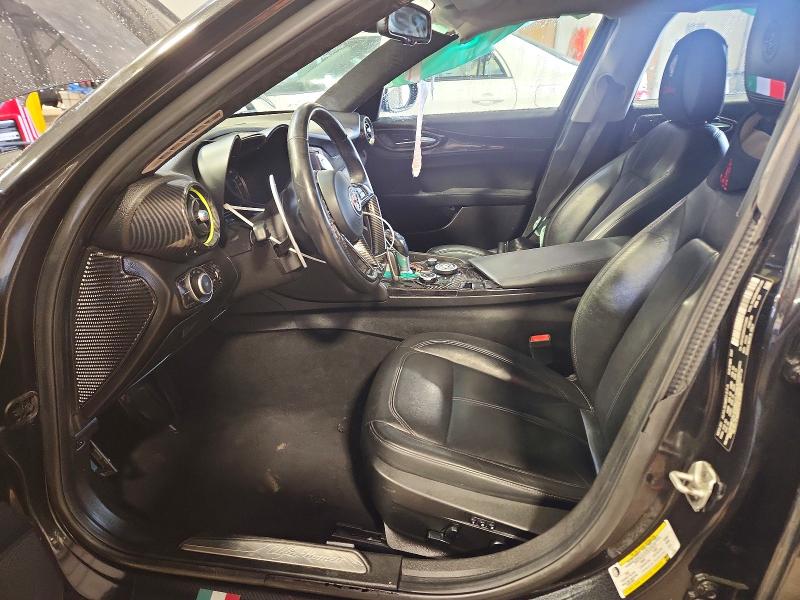 Photo 7 from auction – 2017 ALFA ROMEO GIULIA with VIN ZARFAEEN5H7534905