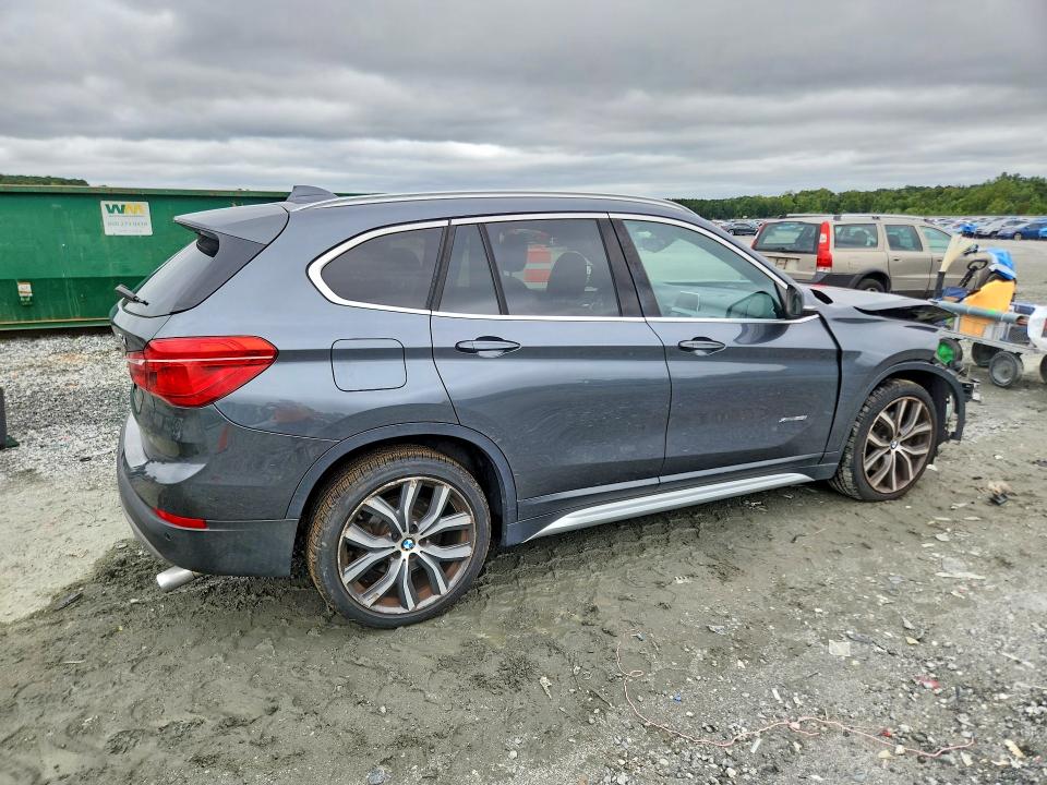 Снимка 3 от търг – 2018 BMW X1 с VIN WBXHT3C30J5K28704