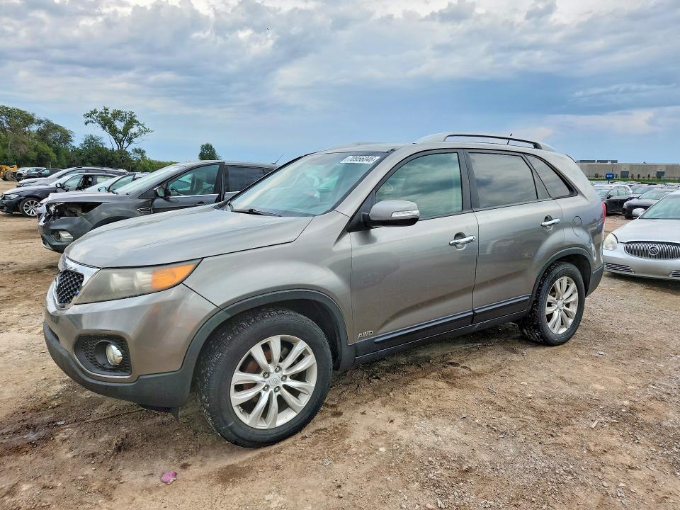 Photo 1 from auction – 2011 KIA SORENTO with VIN 5XYKUDA29BG042314