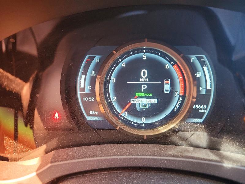 Снимка 9 от търг – 2018 LEXUS IS с VIN JTHBA1D24J5080171
