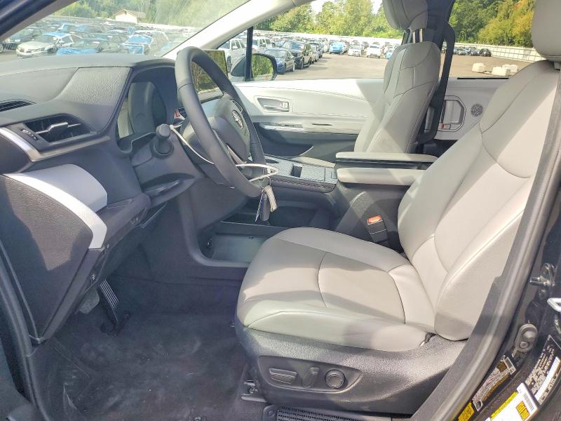Photo 7 from auction – 2026 TOYOTA SIENNA with VIN 5TDYRKEC3TS295040