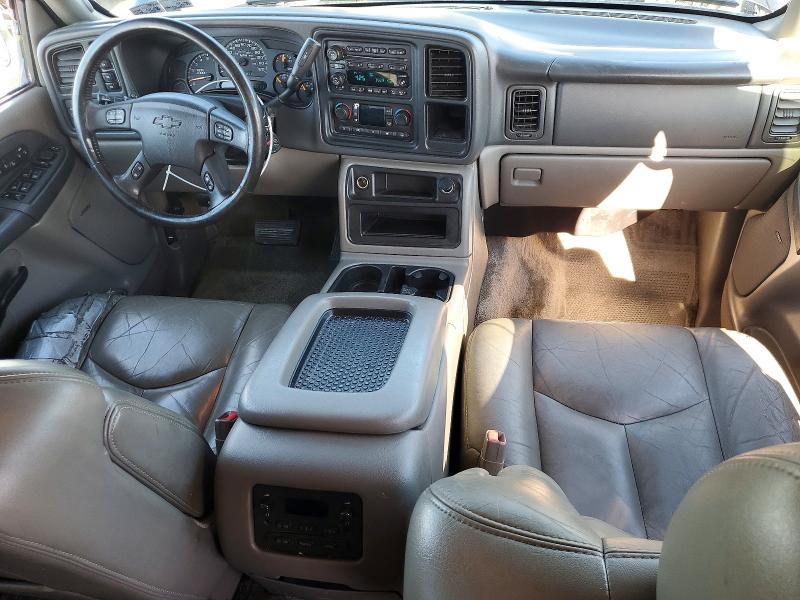 Photo 8 from auction – 2003 CHEVROLET SUBURBAN with VIN 3GNFK16Z93G201662