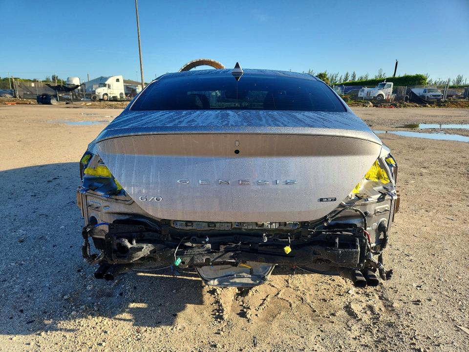 Foto 6 de la subasta – 2023 GENESIS G70 con VIN KMTG54TE1PU128458