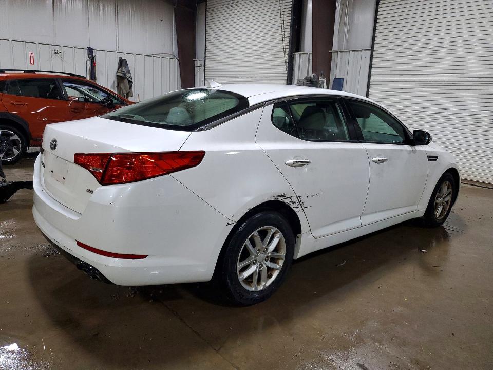 Photo 3 from auction – 2013 KIA OPTIMA with VIN KNAGM4A75D5371201