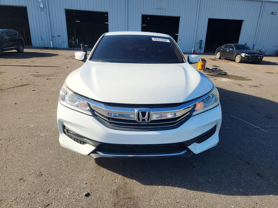 Photo 5 from auction – 2016 HONDA ACCORD with VIN 1HGCR2F33GA111342